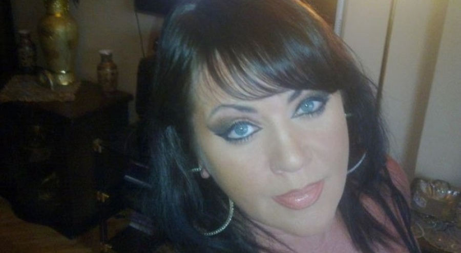 Rus kadın evinde ölü bulundu