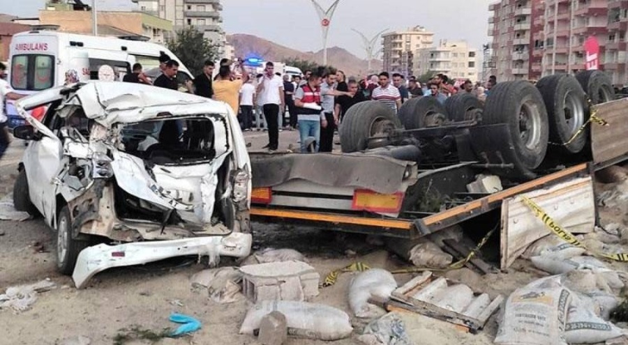 4 kişinin öldüğü kazada TIR sürücüsü serbest kaldı