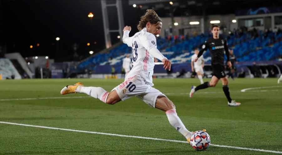 Luka Modric 1 yıl daha Real Madrid'de olacak