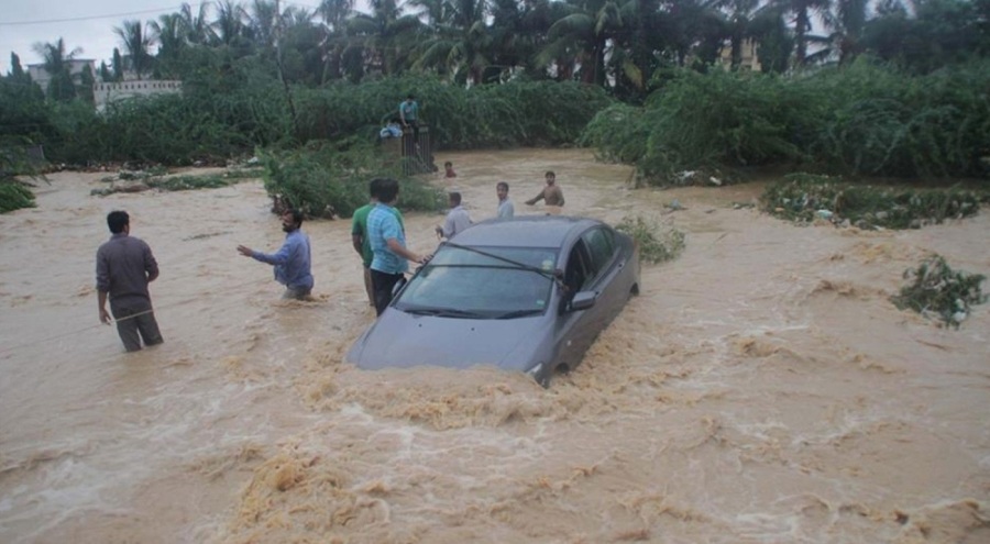 Pakistan'da aşırı yağış ve yıldırım nedeniyle 11 kişi hayatını kaybetti