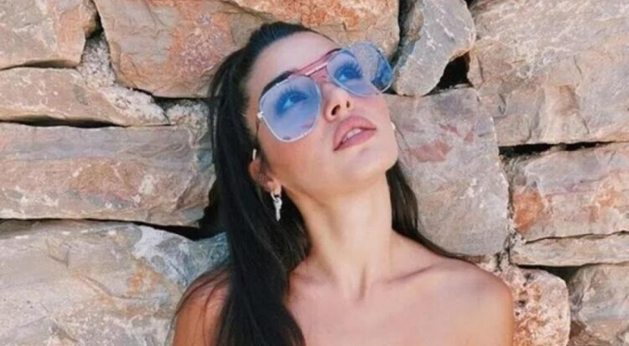 Hande Erçel şoke oldu: Aaa soruya bak!