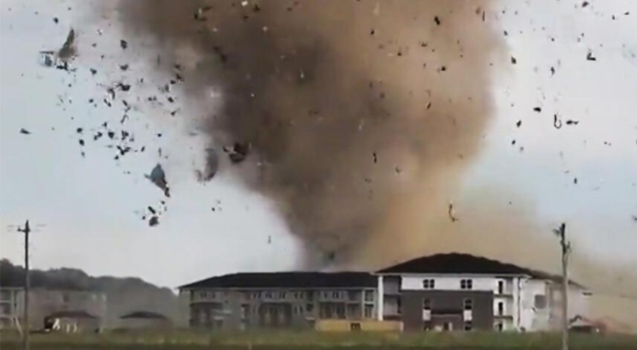 ABD'de hortum felaketinde bir kişi hayatını kaybetti