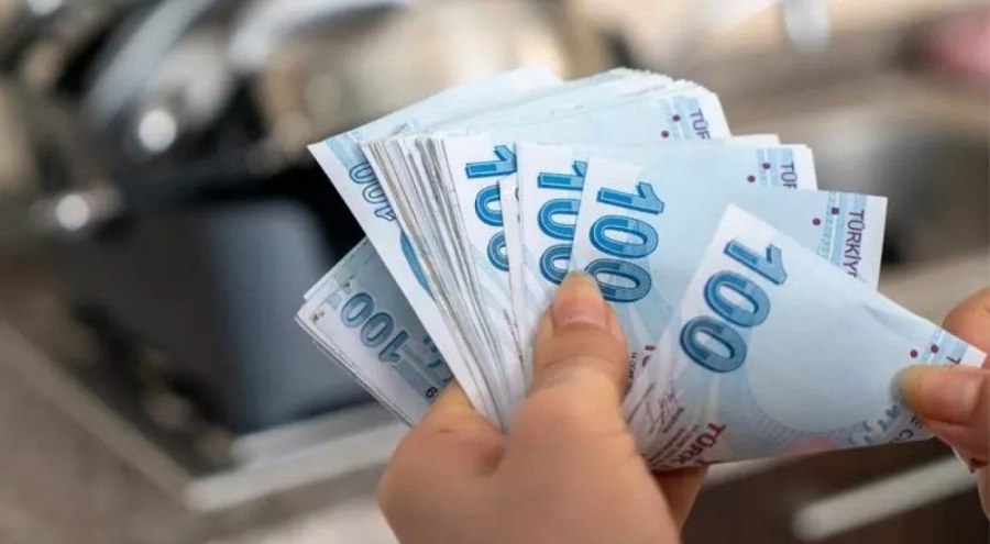 Yeni asgari ücret, cebe girmeden 45 dolar değer kaybetti