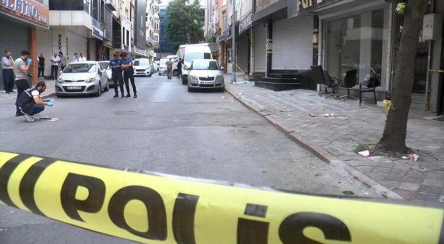 Zeytinburnu'nda  yabancı uyruklular arasında silahlı çatışma