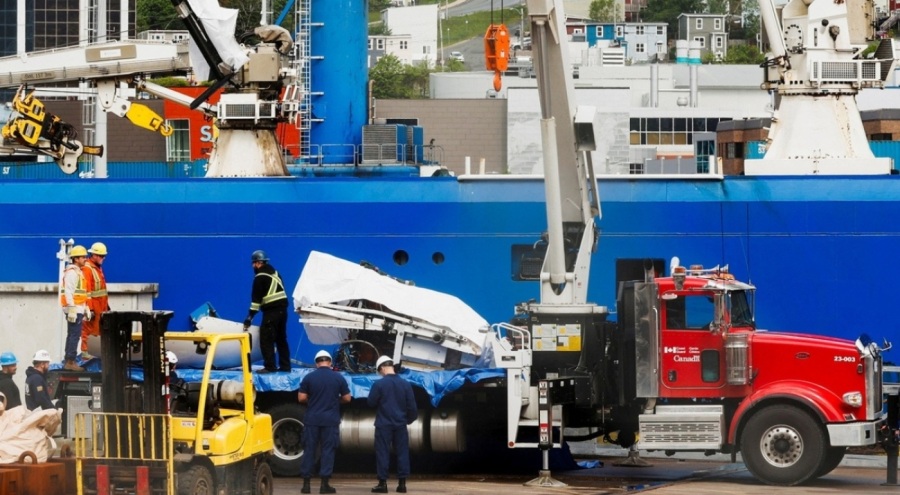 Titanik enkazına dalış yaparken batan denizaltının enkazı karaya çıkarıldı