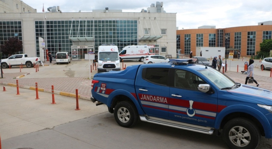 Ablasıyla oyun oynarken kafasına poşet geçen 10 aylık bebek, hayatını kaybetti