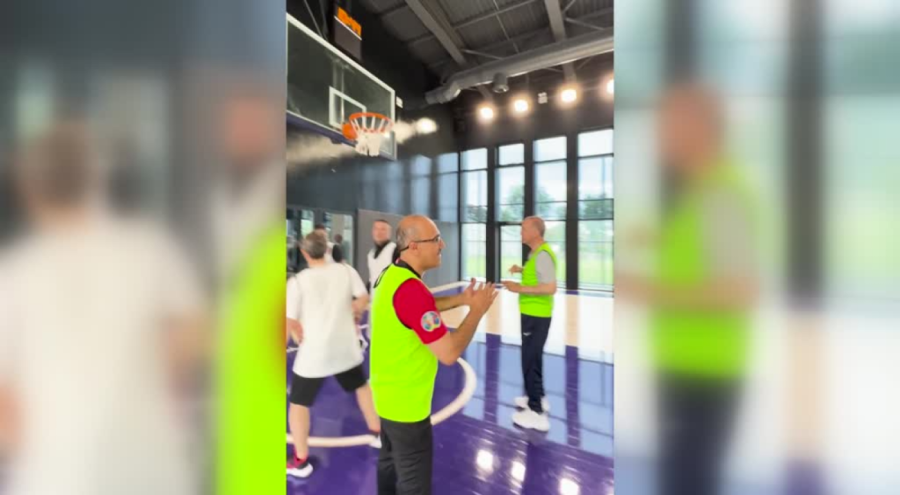 AK Parti Bursa Milletvekili Varank, Cumhurbaşkanı Erdoğan basketbol oynarken çektiği görüntüleri paylaştı