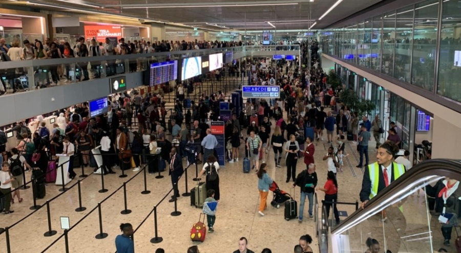 Cenevre Havalimanı'nda uçuşlar iptal edildi