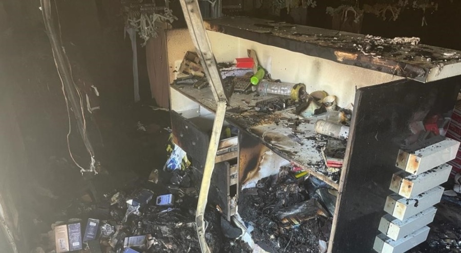 Giyim mağazasında yangın çıktı