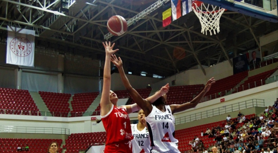18 Yaş Altı Kız Basketbol Milli Takımı, Fransa'ya mağlup oldu
