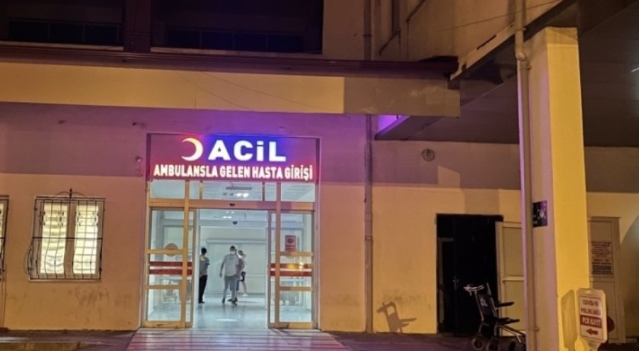 80 yaşındaki babasını bıçakladı