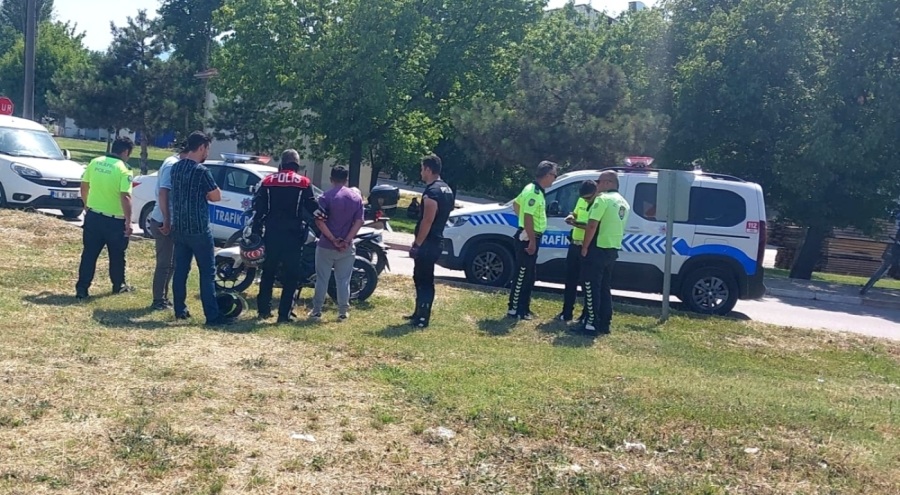 Bursa'da polisin dur ihtarına uymayan sürücü gözaltında