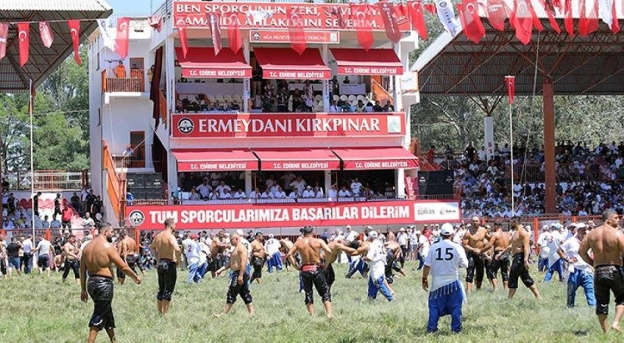 662. Tarihi Kırkpınar Yağlı Güreşleri gün sayıyor