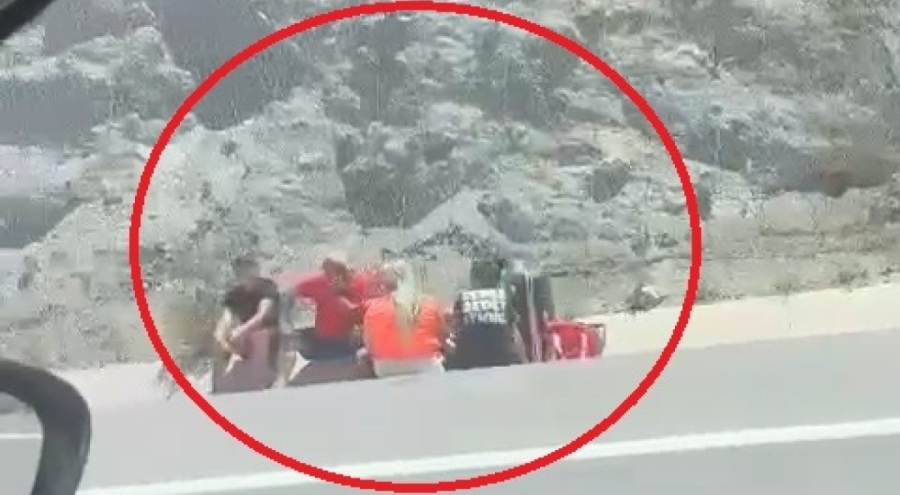 Bursa'da seyir halindeki otomobil yandı!