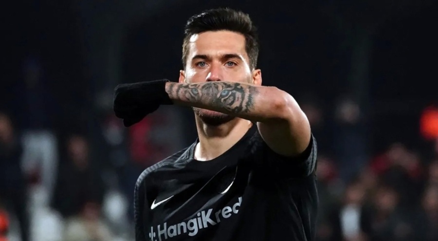 Umut Nayir Fenerbahçe kadrosunda!