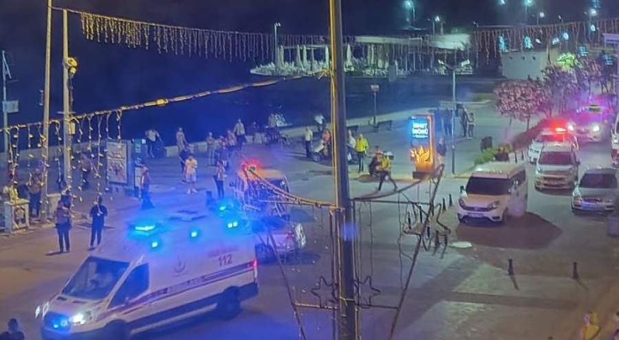 Bursa Mudanya'da bıçaklı kavga! 1'i ağır 2 yaralı var