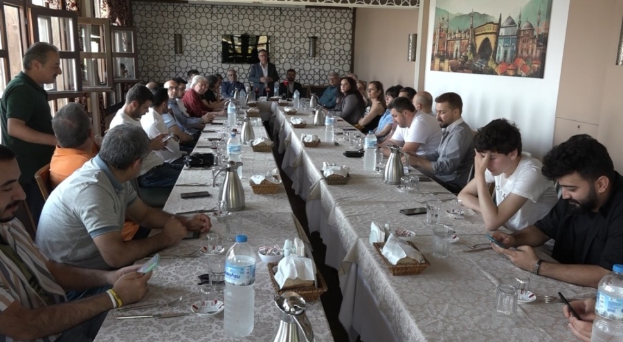 Alfatlı: "2024 yerel seçimlerinin çok sürpriz sonuçlar doğuracağını görüyoruz"