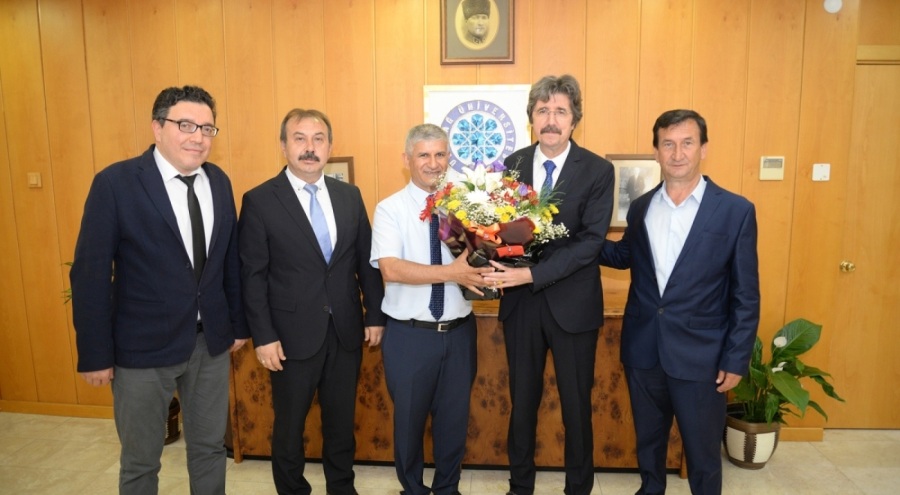 Harmancık Belediye Başkanı Yılmaz Ataş, Uludağ Üniversitesi Rektörü Yılmaz'ı ziyaret etti
