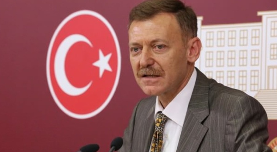 Görevine son verilen CHP'li Aytuğ Atıcı, adaylık mesajı verdi