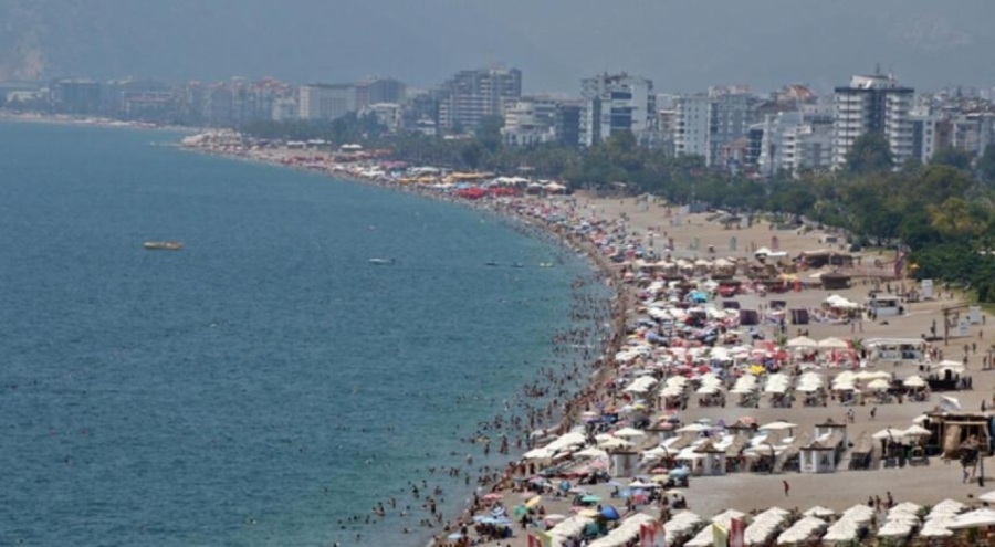 Antalya'ya bayramda 700 bine yakın yerli turist akın etti