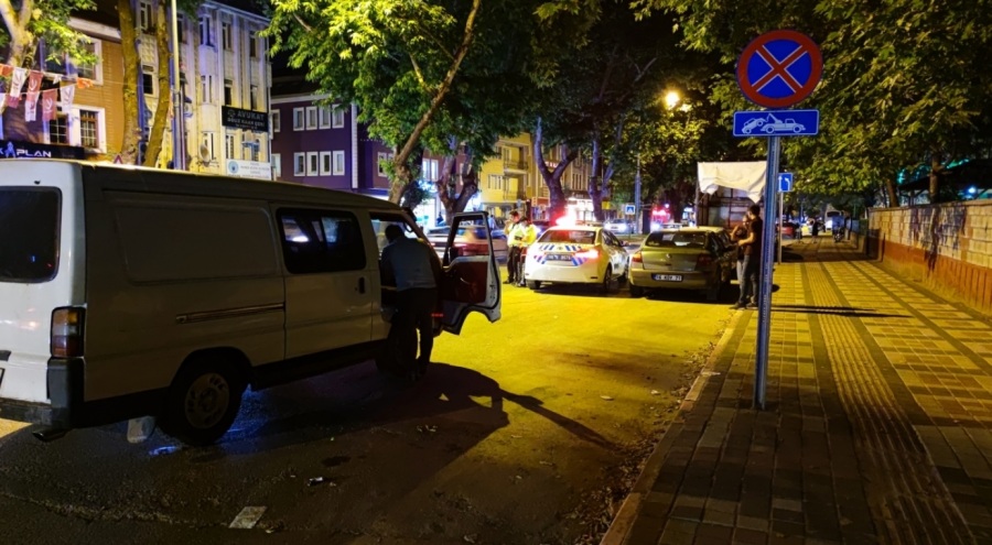 Bursa'da polisin "dur" ihtarına uymayarak kaçan sürücüye gözaltı!