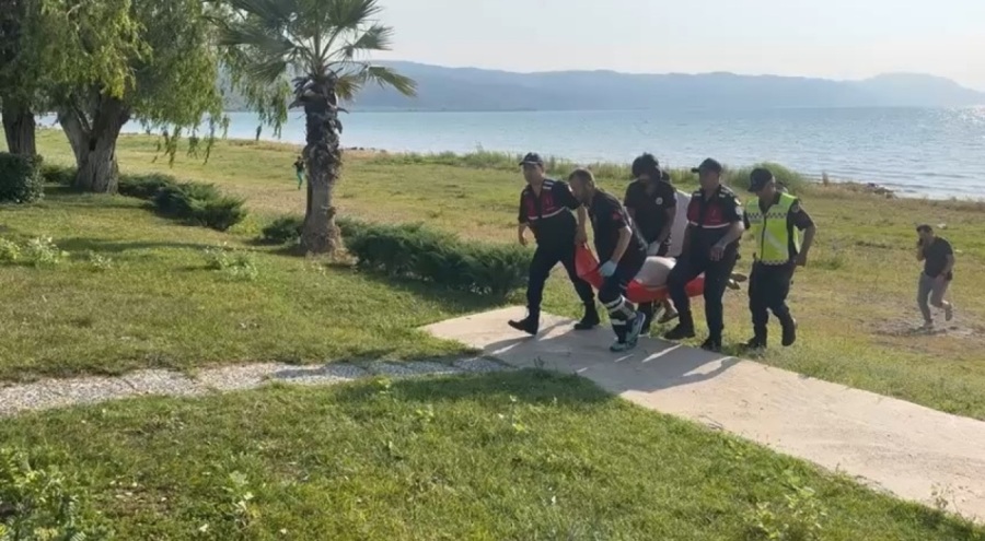Bursa İznik Gölü'nde yüzerken kalp krizi geçirip hayatını kaybetti
