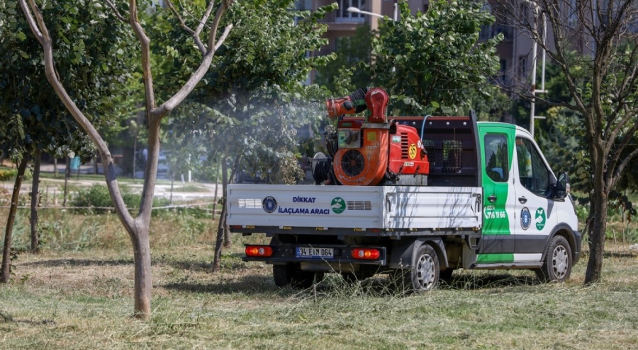 Bursa'da sinekle mücadele çalışmaları sürüyor
