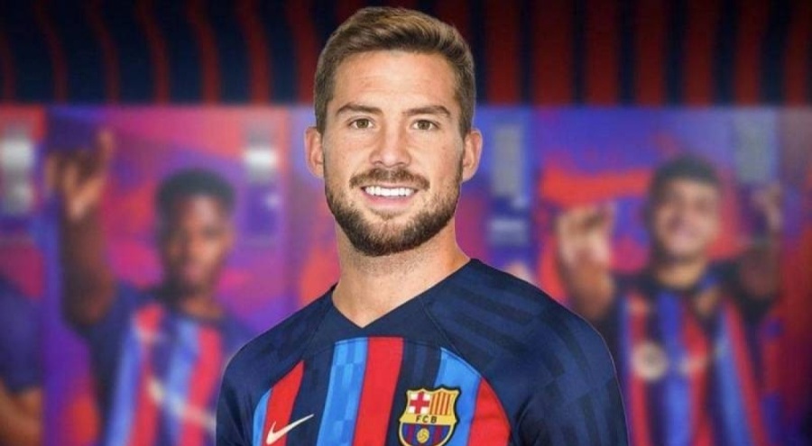 Barcelona Inigo Martinez'i resmen duyurdu