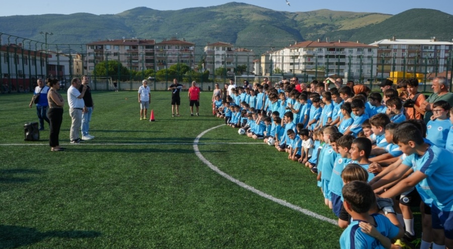 Gemlik Belediyespor'da yaz okullarına start verildi