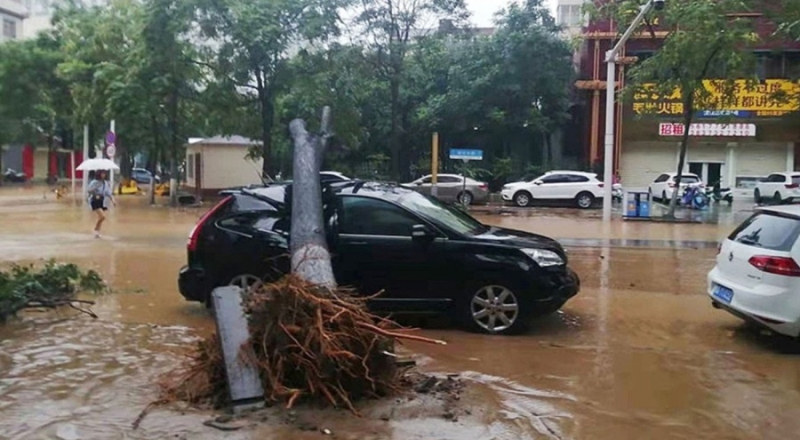 Çin'de sel felaketi: 15 kişi hayatını kaybetti, 4 kişi kayıp!