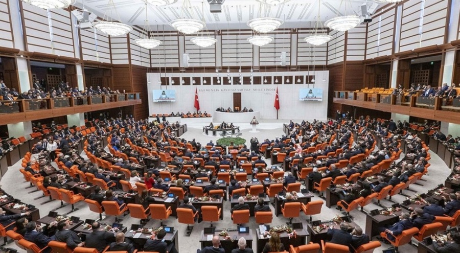 Eski milletvekillerine ait fezlekeler başsavcılıkta!