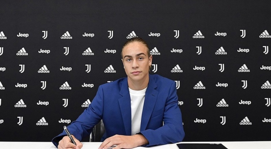 Fenerbahçe gözünü Kenan Yıldız'a dikti!