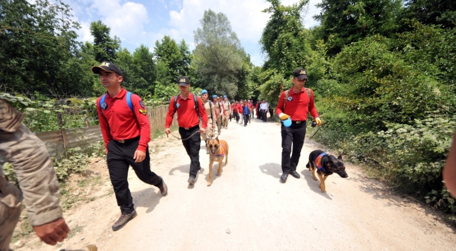 Balıkesir Valisi: Berzeg'i aramada 136 kilometrekarelik alanı tarandı