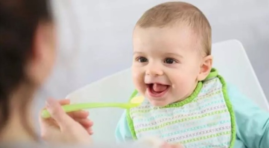 Yazın bebeklerin beslenmesine dikkat