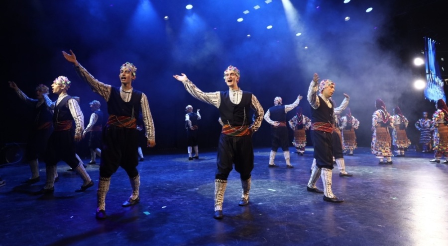 Karagöz Halk Dansları'ndan muhteşem final