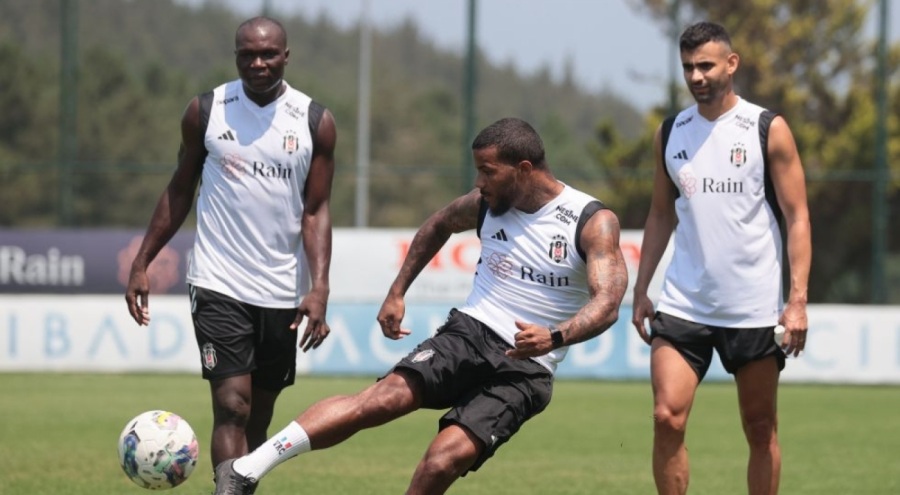 Beşiktaş'ta yeni sezon hazırlıkları sürüyor