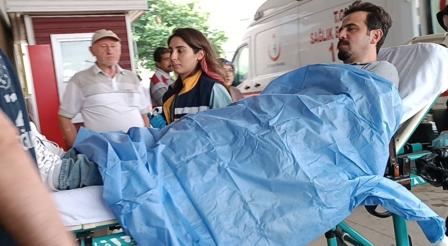 Bursa'da otomobil su kanalına düştü! 3 kişi yaralandı