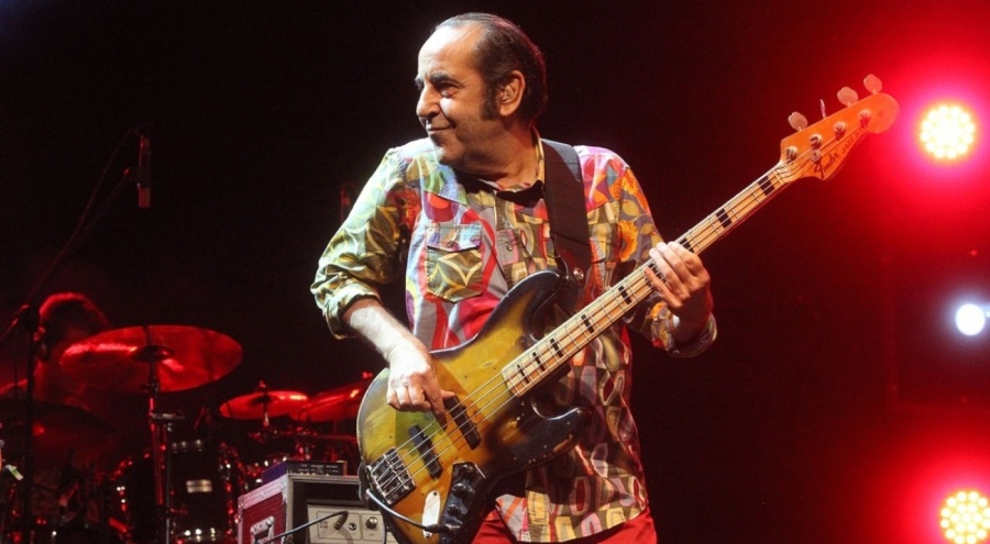 Ünlü isimlerden Özkan Uğur için başsağlığı mesajları