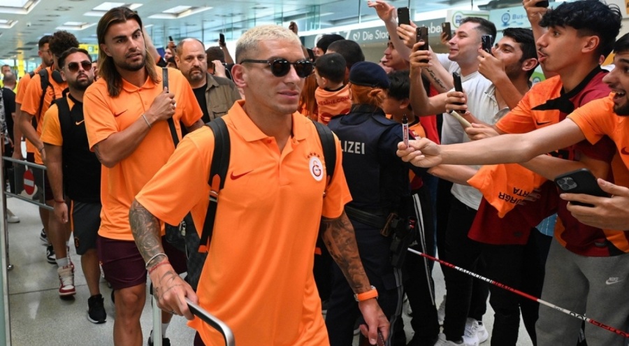 Galatasaray'da 5 isim kadroya alınmadı