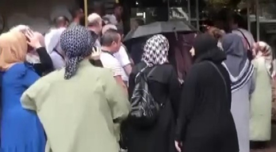 Bursa'da 100 liralık bavul için kuyruğa girdiler!