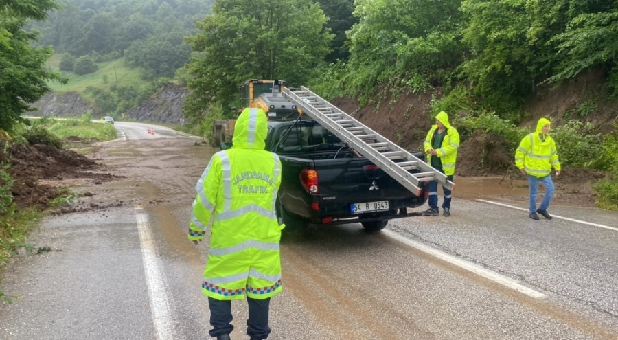 Düzce'de heyelan