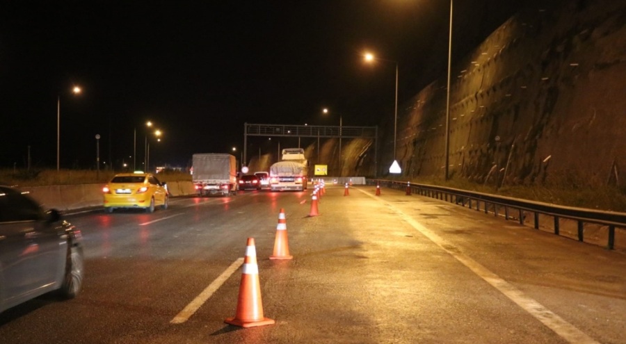 Bolu Dağı Tüneli İstanbul istikameti 30 saatin ardından trafiğe açıldı