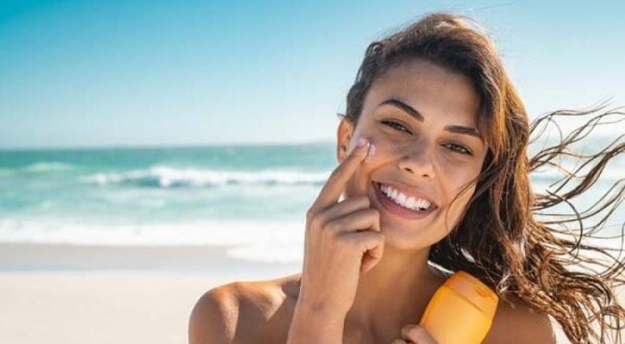 Uzmanı açıkladı: En etkili yaşlanma önleyici krem güneş koruyucu
