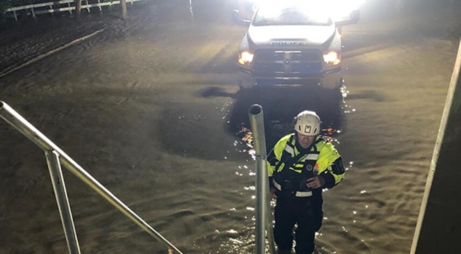 New York sele teslim oldu: 1 kadın yaşamını yitirdi