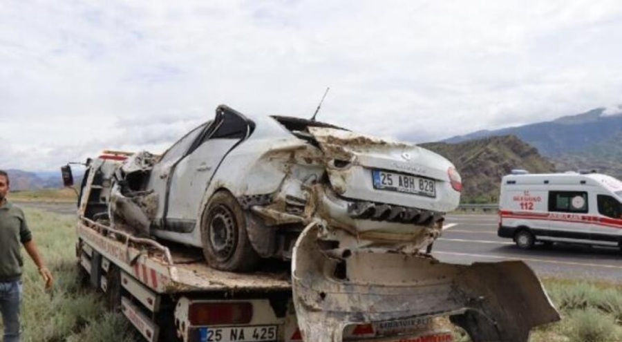 Erzurum'da kontrolden çıkan otomobil şarampole uçtu! 1 ölü 1 yaralı