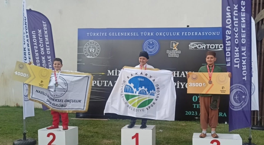 Sakarya Büyükşehir sporcusundan Türkiye şampiyonluğu geldi