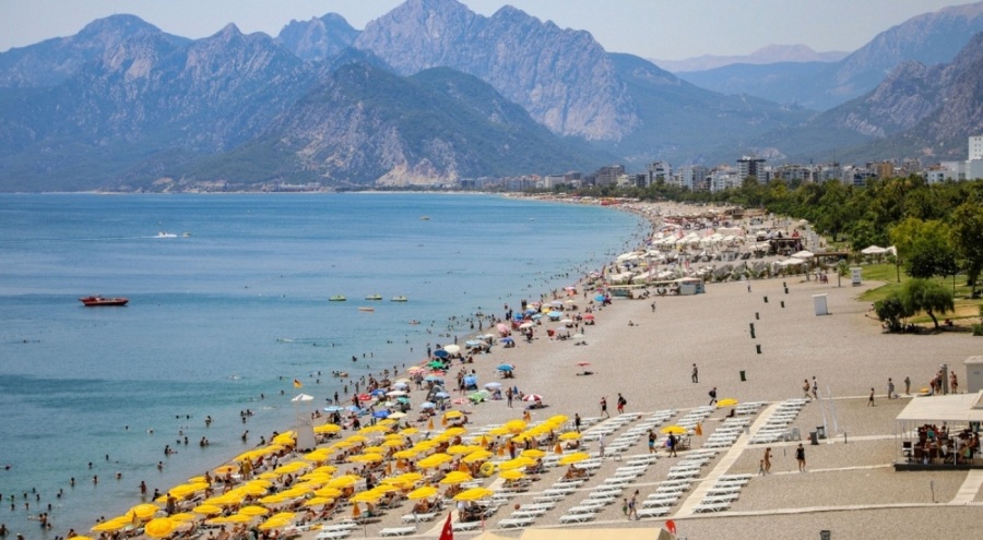 Antalya cuma günü en sıcak 3 ilden biri olacak