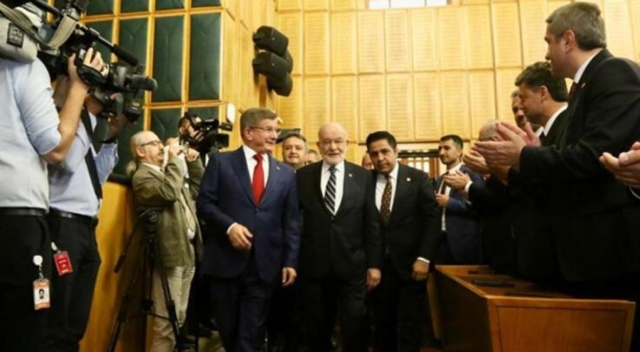 Saadet ve Gelecek Partisi ilk grup toplantısını gerçekleştirdi