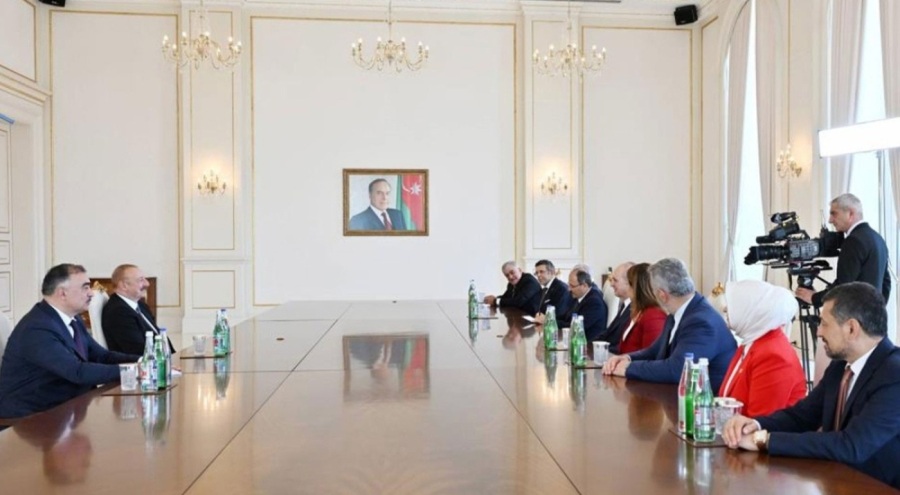 İlham Aliyev TBMM Başkanı Kurtulmuş ile bir araya geldi