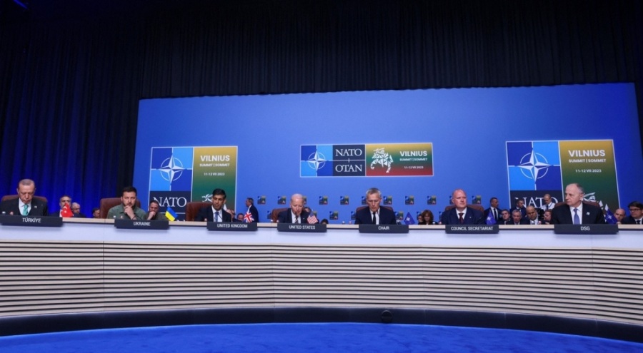 NATO-Ukrayna Konseyi ilk kez bir araya geldi